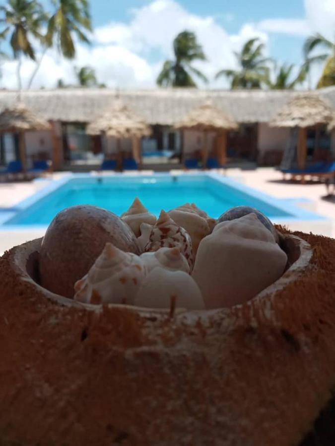 Amani Hotel Паже Екстериор снимка