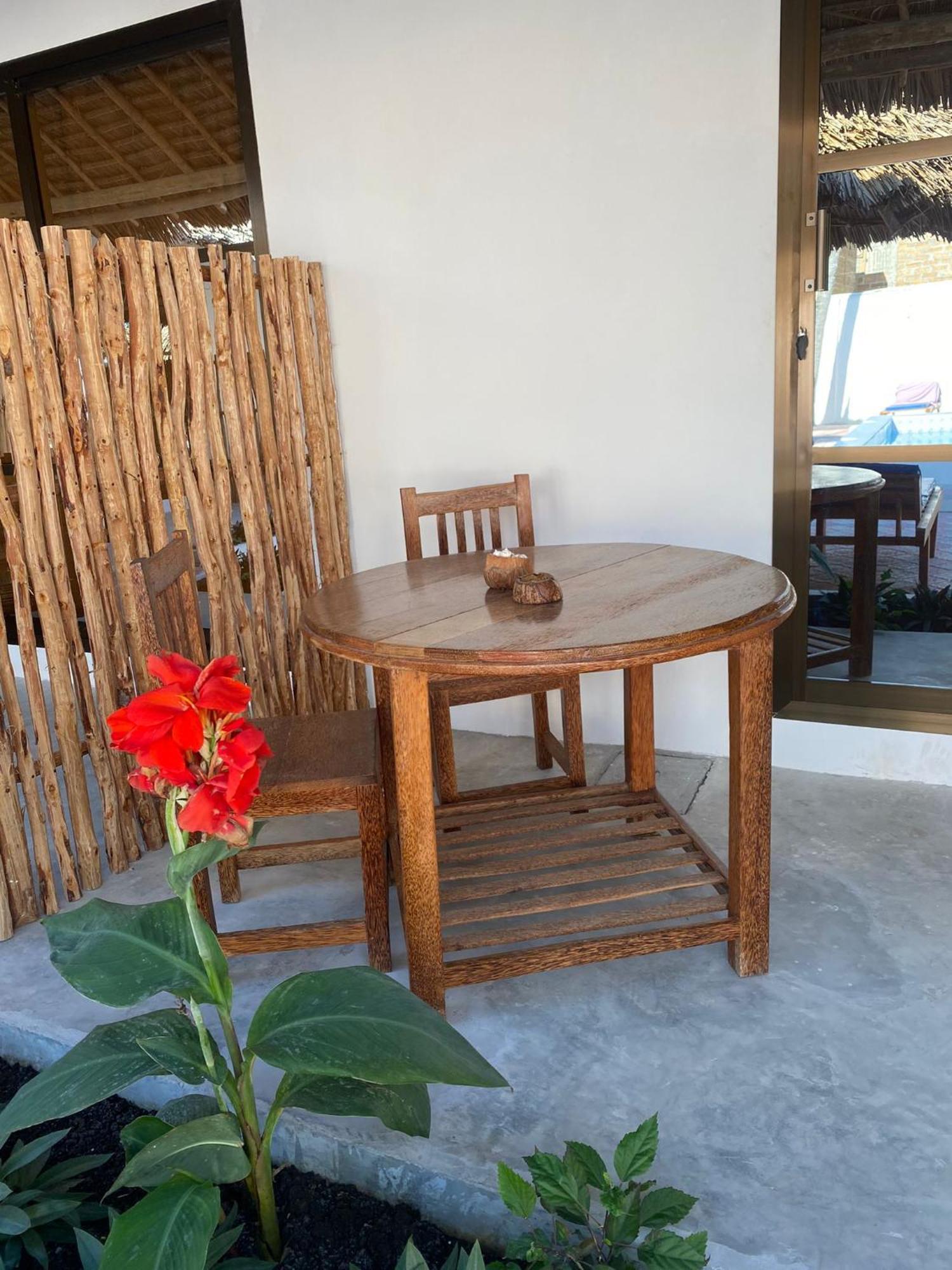 Amani Hotel Паже Екстериор снимка