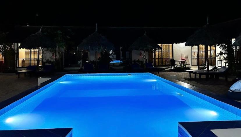 Amani Hotel Паже Екстериор снимка