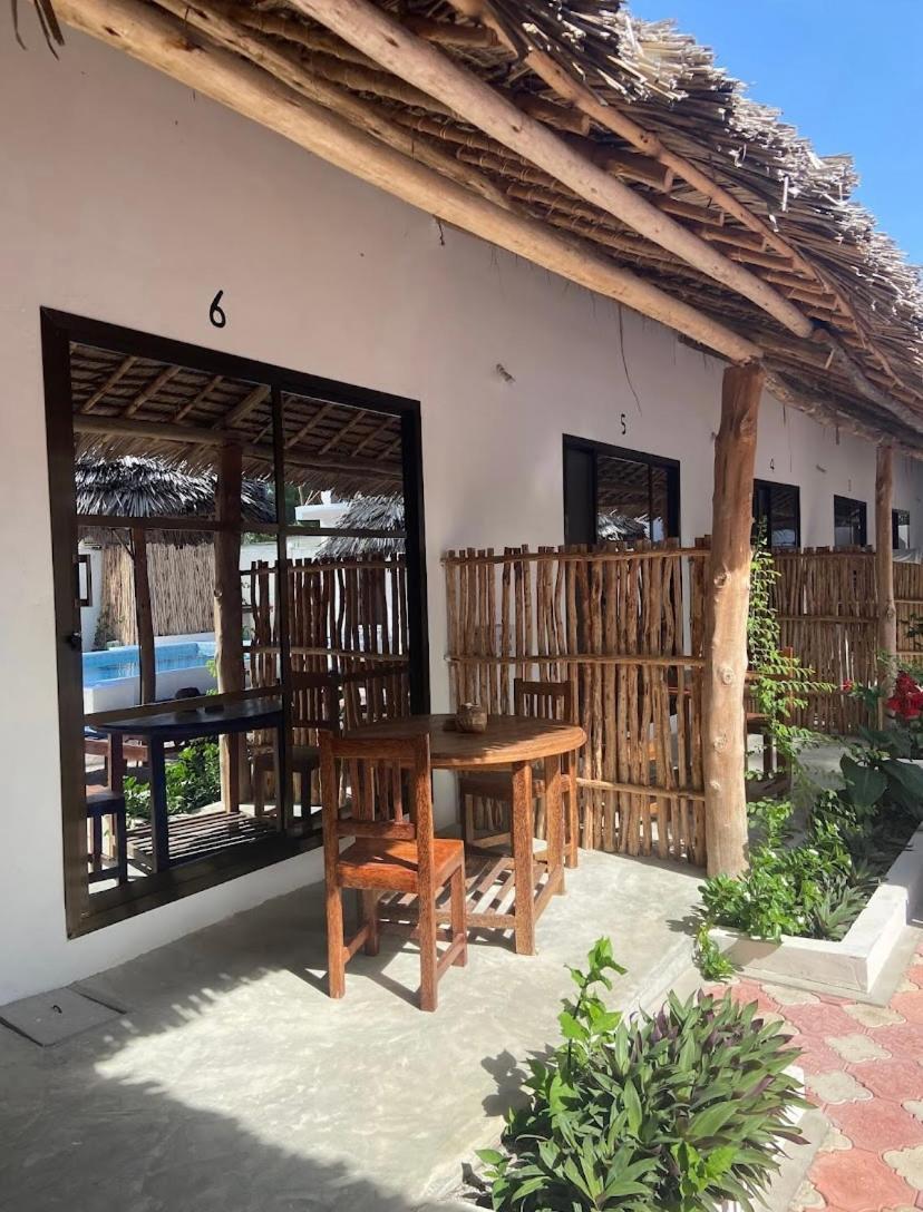 Amani Hotel Паже Екстериор снимка